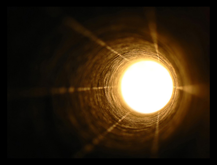Le Bout du Tunnel...